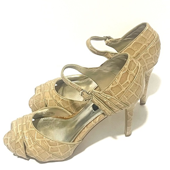 White House Black Market Shoes - White House Black Market Textured Beige Heels